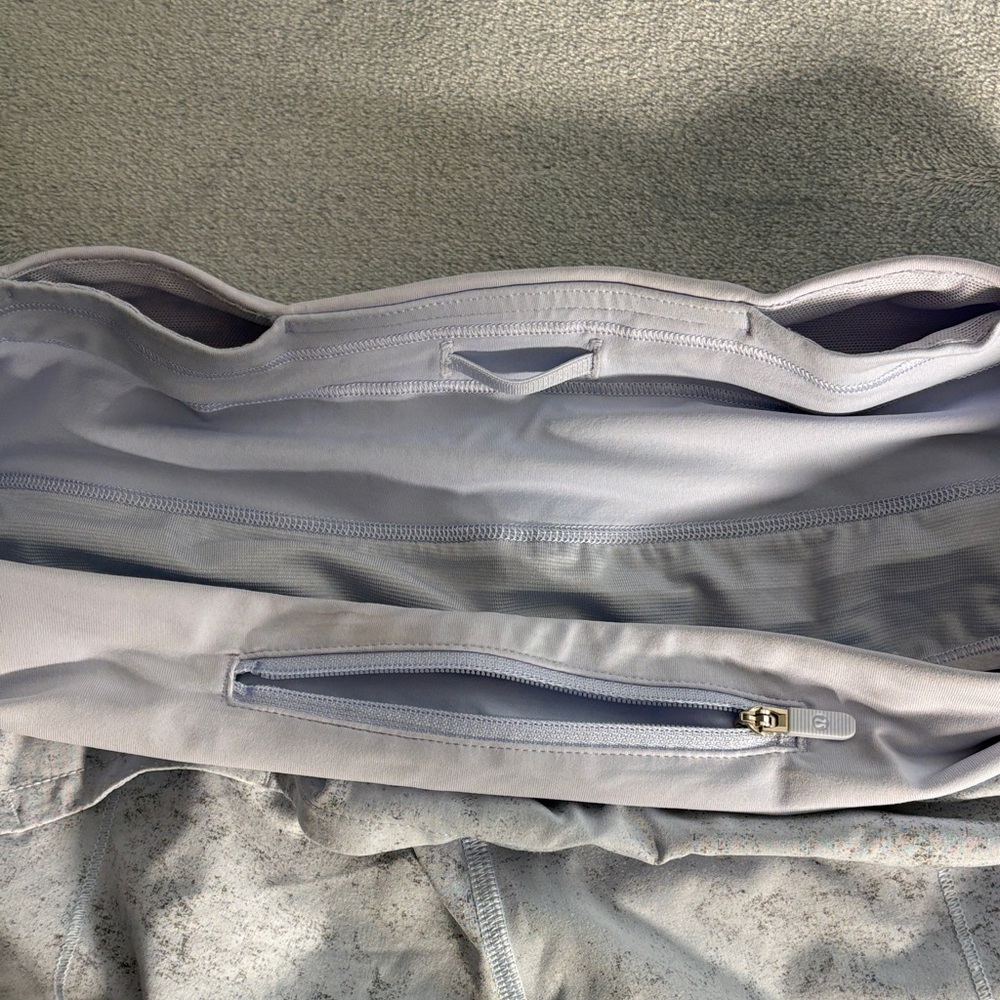 Lululemon Speed up Midrise Lined Short 4" - Picture 4 of 5